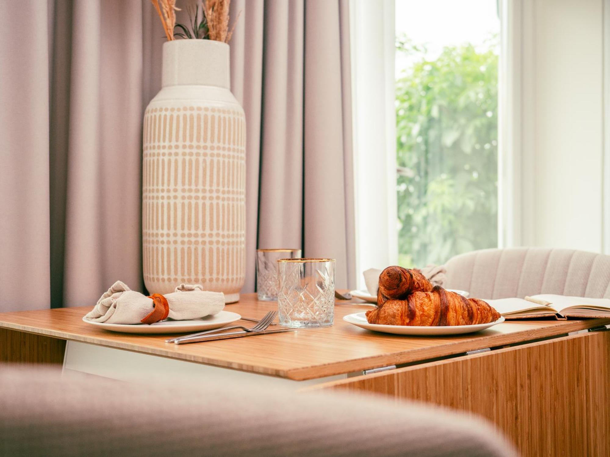 Op Oost Boutique Hotel & Restaurant Het Kook Atelier Oosterend  Exterior foto